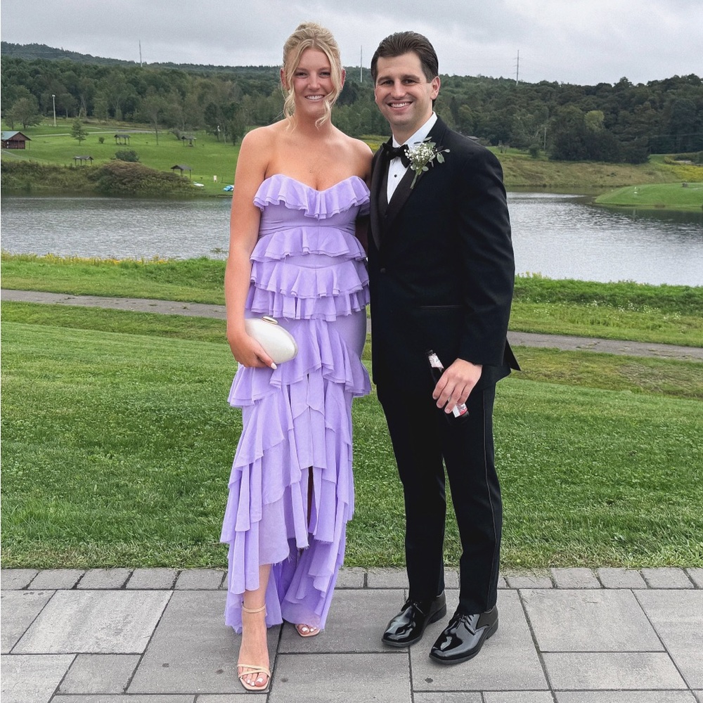 x REVOLVE Oleksandra Gown in Lilac
Michael Costello MEDIUM